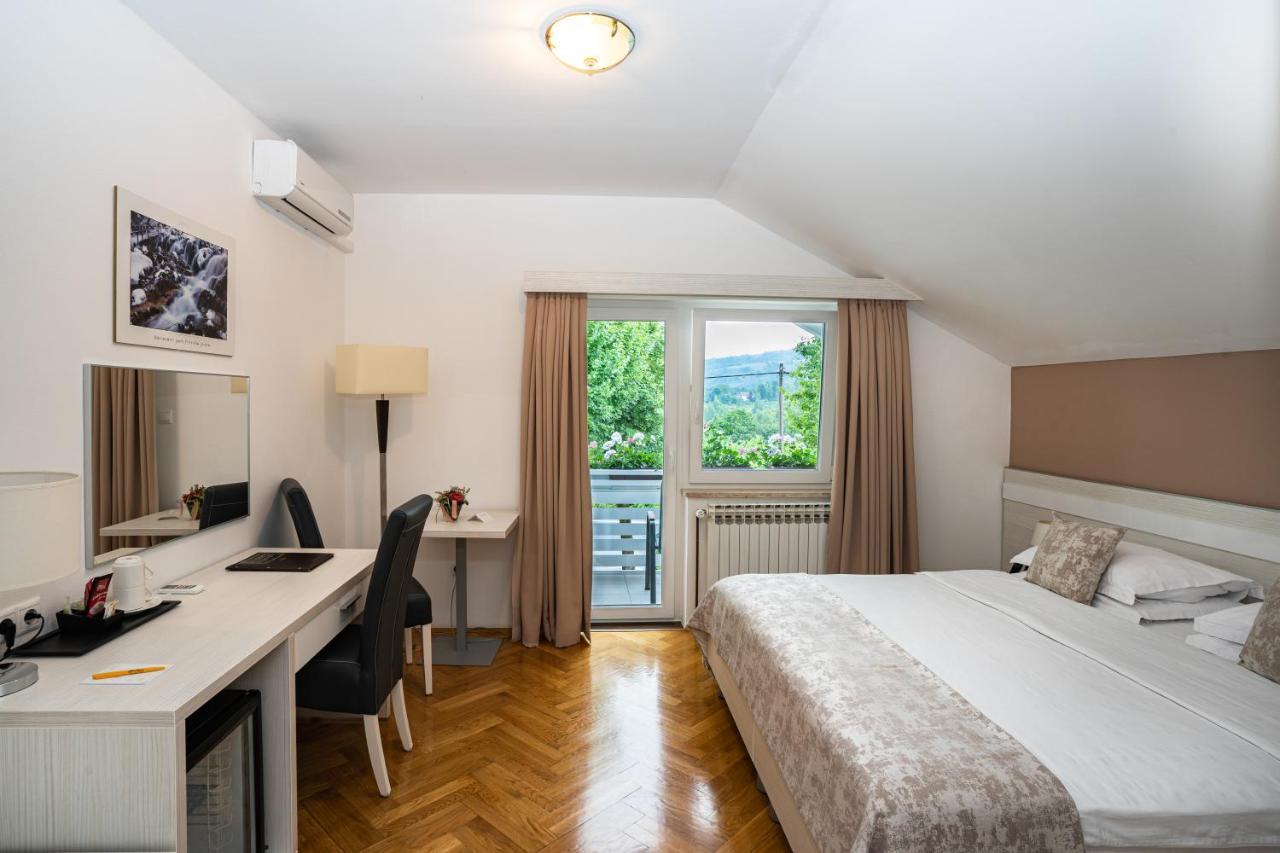 Rooms Degenija Annex Selište Drežničko Extérieur photo